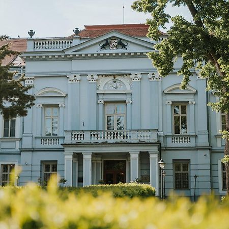 Hotel Kastiel Mojmírovce Dış mekan fotoğraf