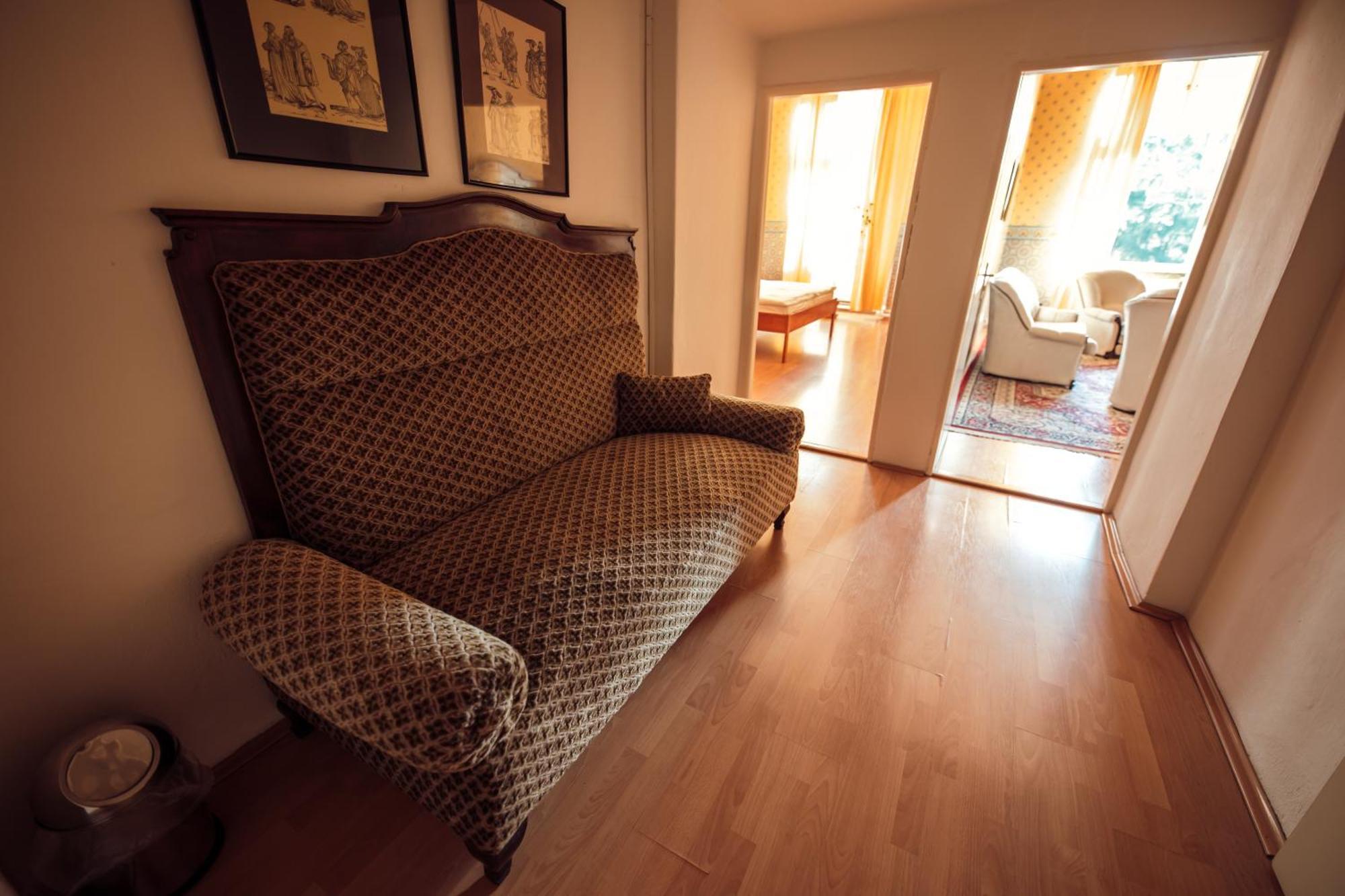 Hotel Kastiel Mojmírovce Dış mekan fotoğraf