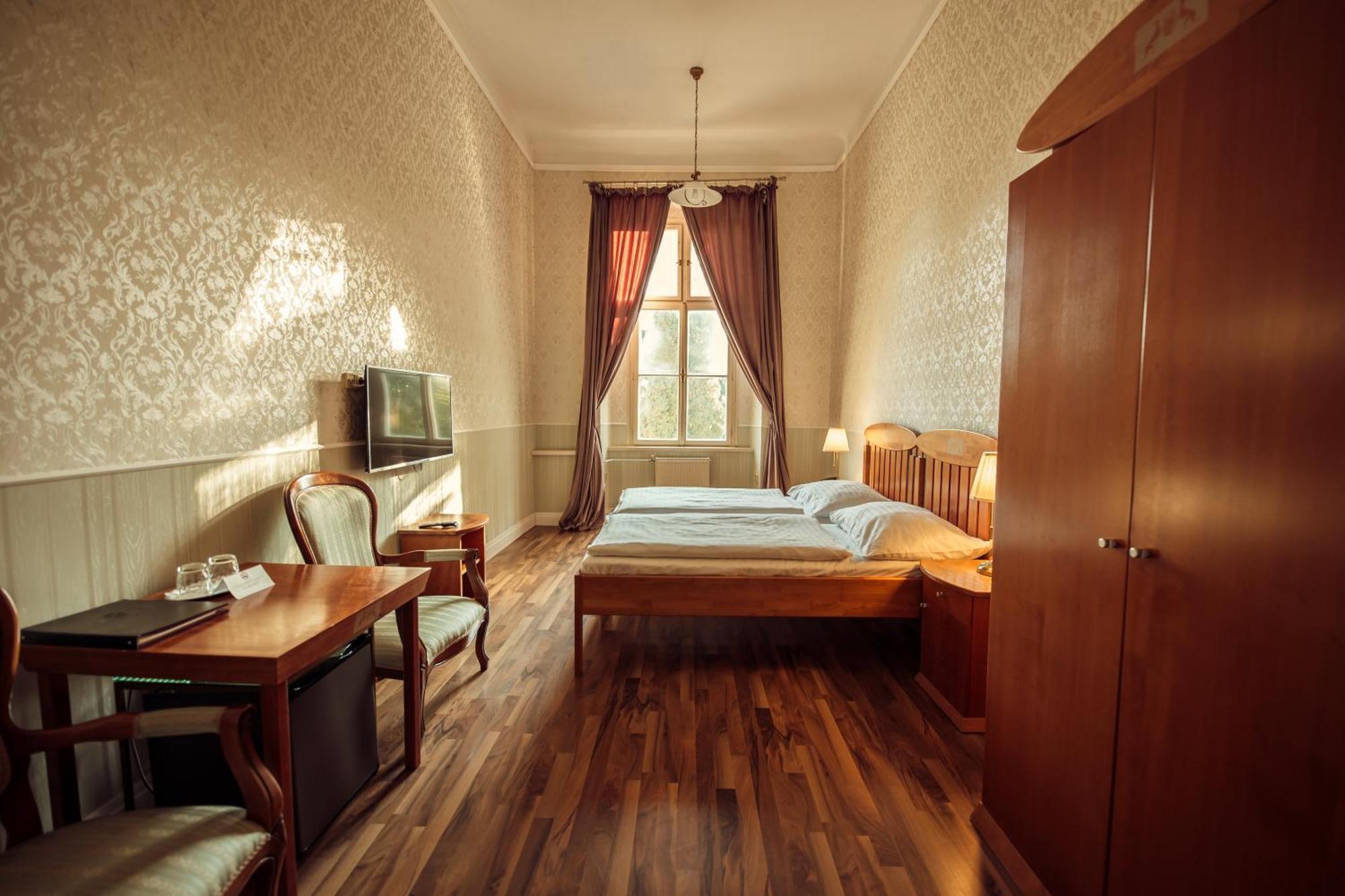 Hotel Kastiel Mojmírovce Dış mekan fotoğraf