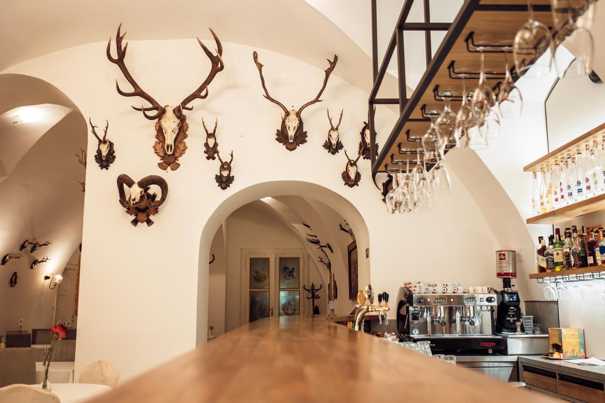 Hotel Kastiel Mojmírovce Dış mekan fotoğraf