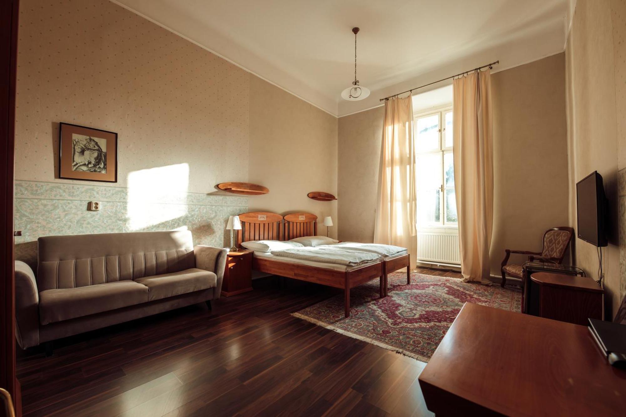 Hotel Kastiel Mojmírovce Dış mekan fotoğraf