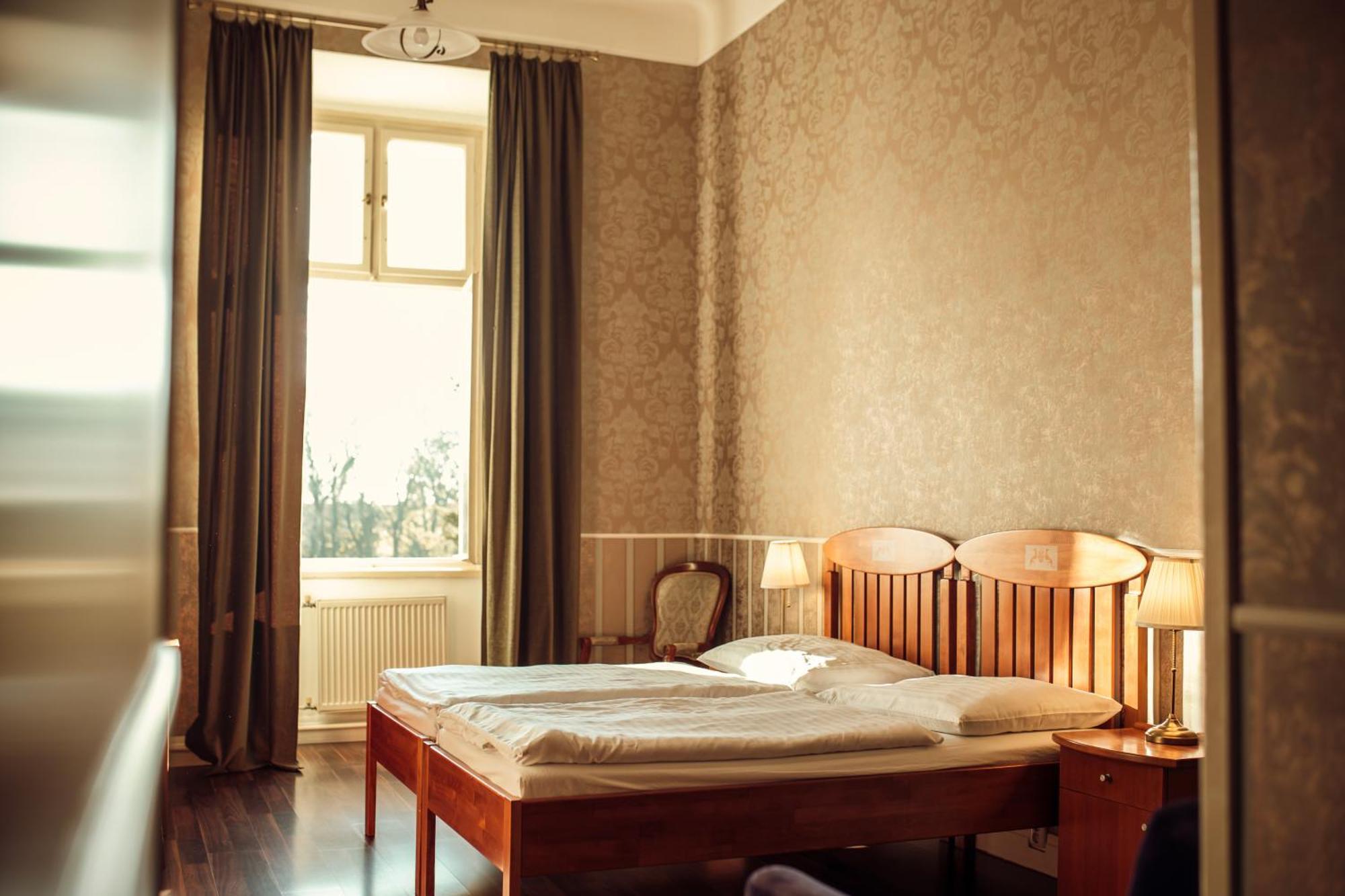 Hotel Kastiel Mojmírovce Dış mekan fotoğraf