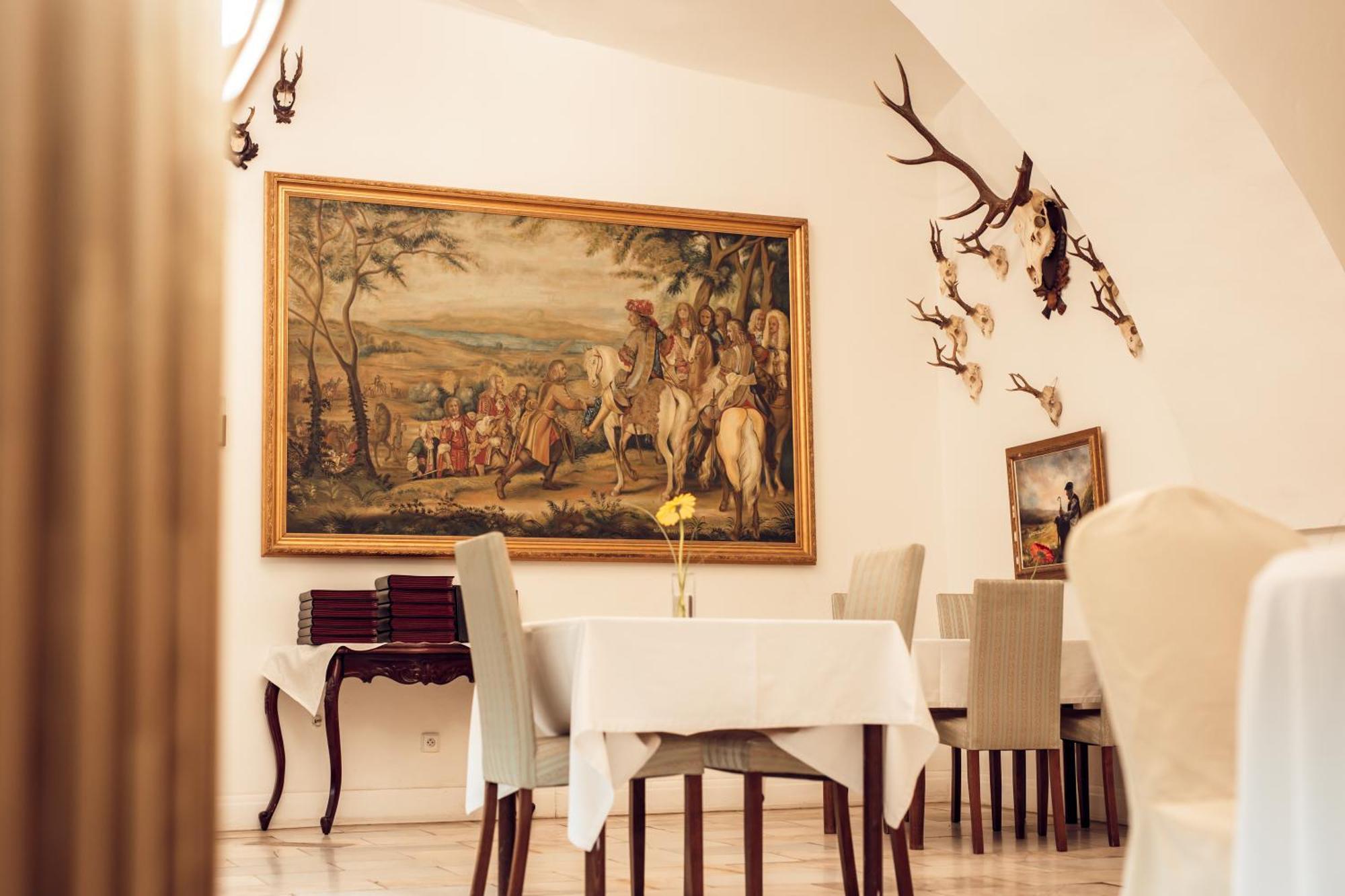 Hotel Kastiel Mojmírovce Dış mekan fotoğraf