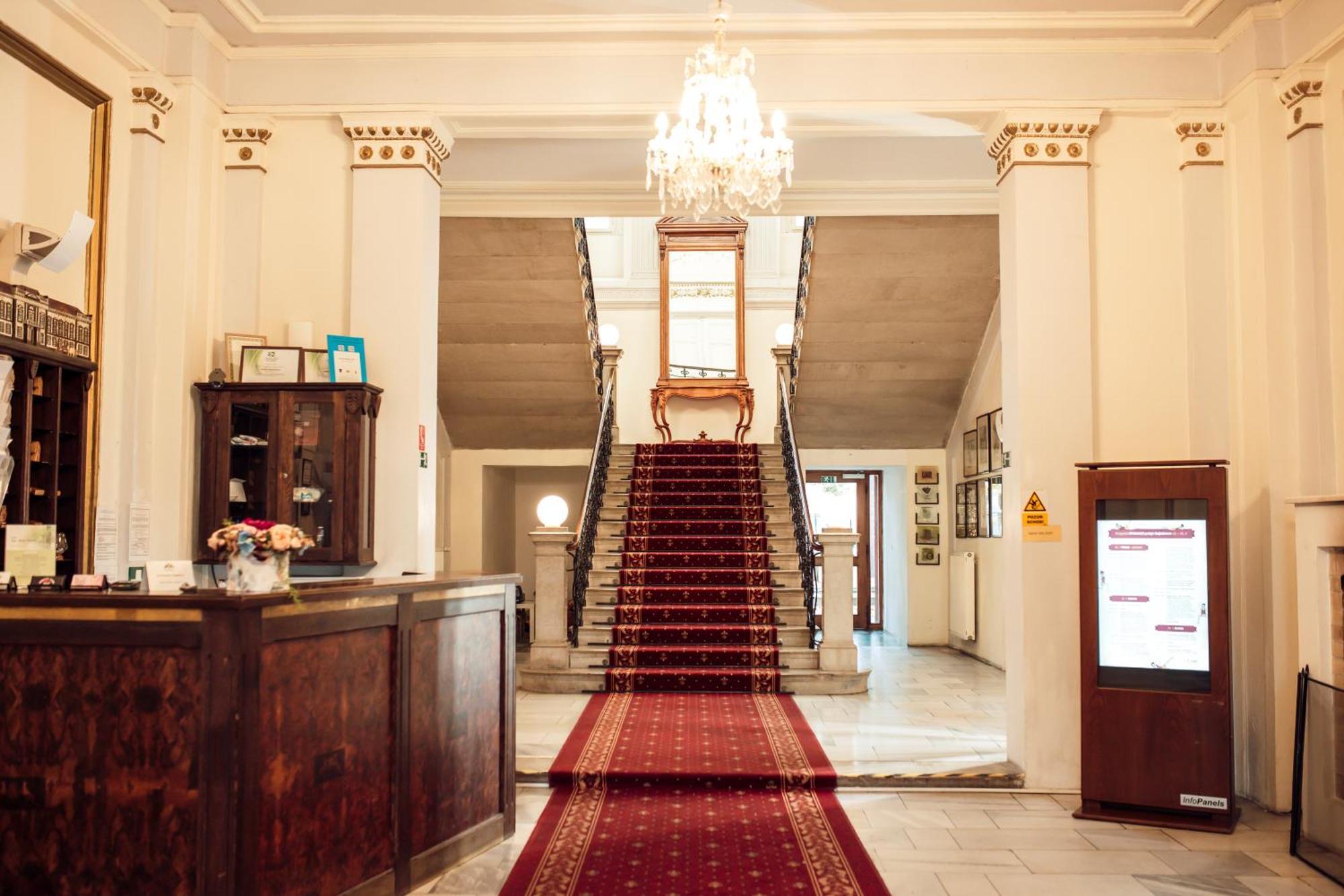 Hotel Kastiel Mojmírovce Dış mekan fotoğraf